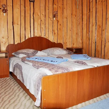 Gutsul Krai Bed & Breakfast Yablunytsya