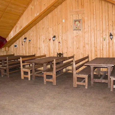 Gutsul Krai Bed & Breakfast