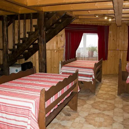 Gutsul Krai Bed & Breakfast *
